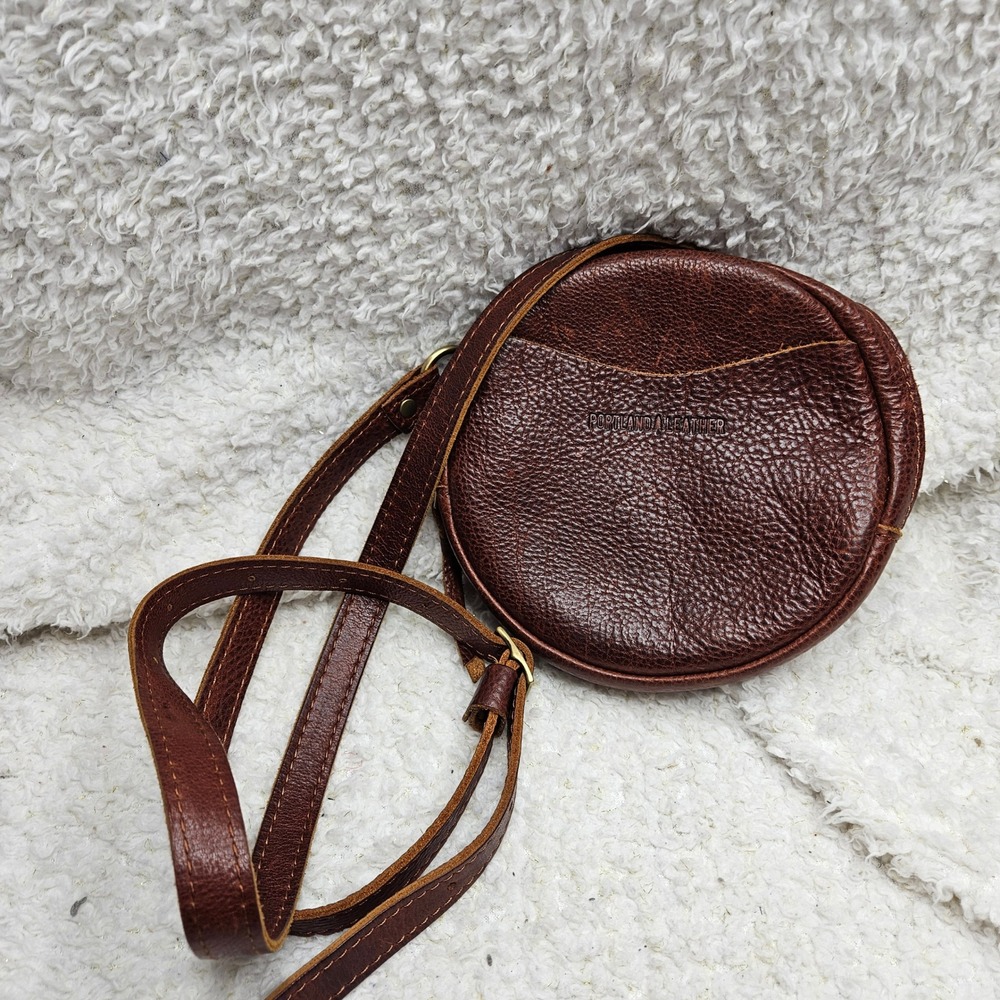 Portland Leather Almost Perfect Pebble Leather Circle Crossbody in Nutmeg - Picture 2 of 11